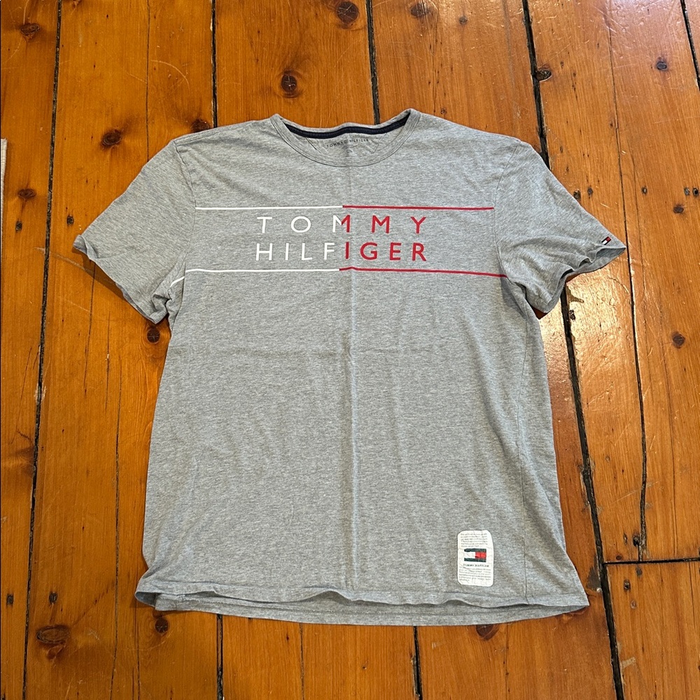 Large Grey Tommy Hilfiger TShirt